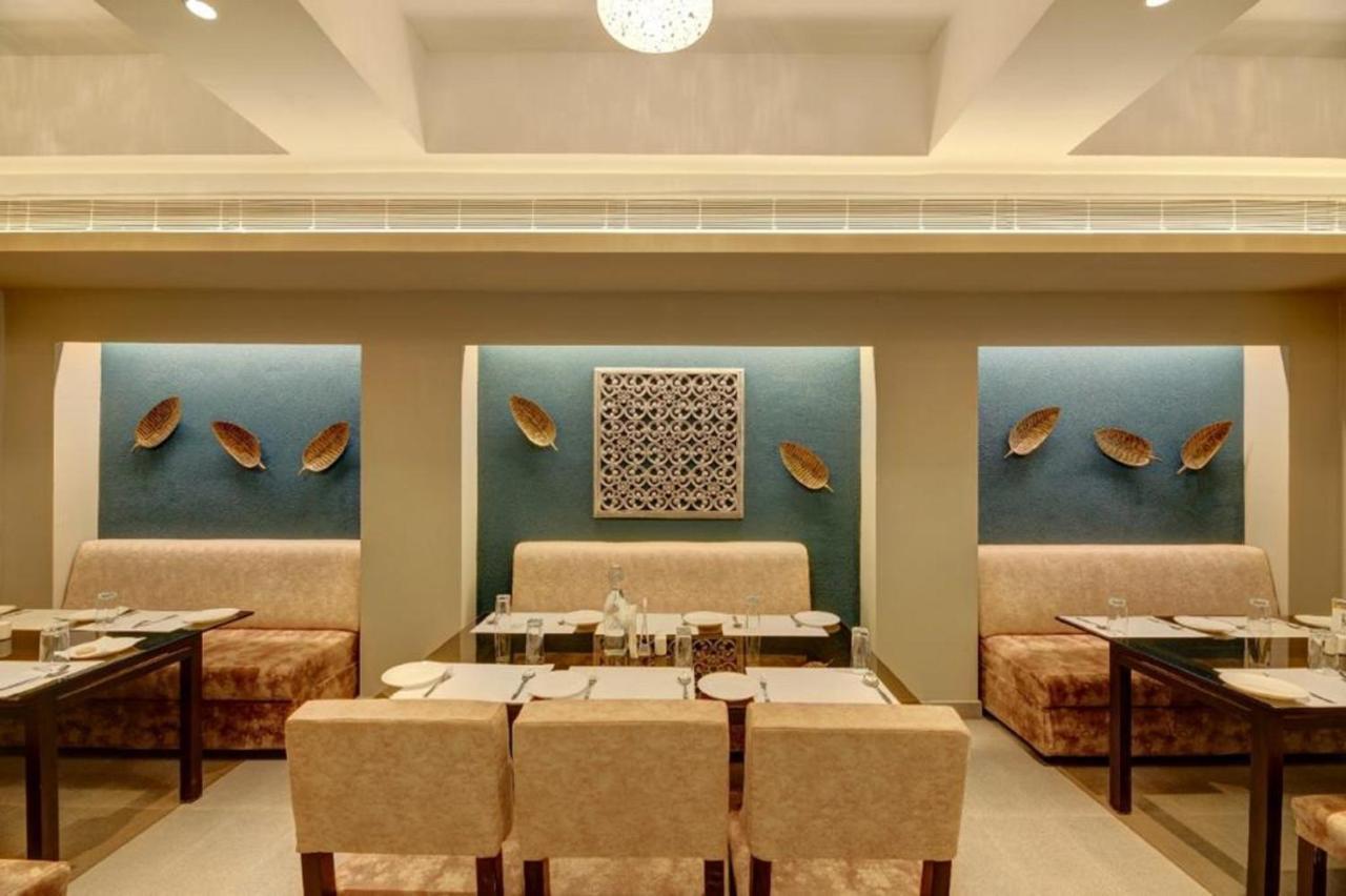 Ima House Hotel Kochi Bagian luar foto
