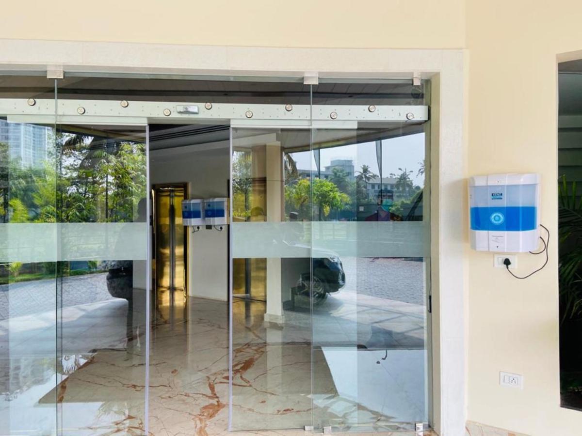 Ima House Hotel Kochi Bagian luar foto