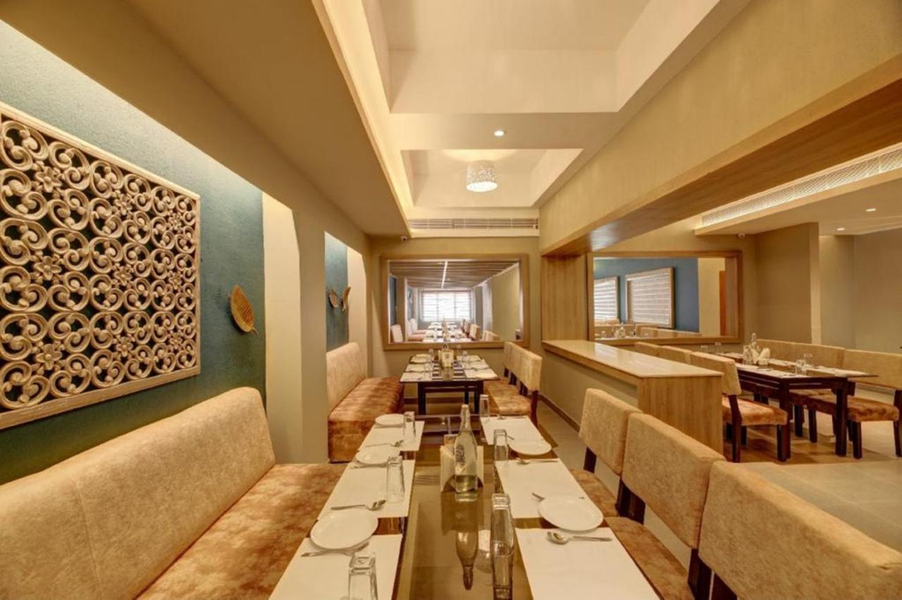Ima House Hotel Kochi Bagian luar foto