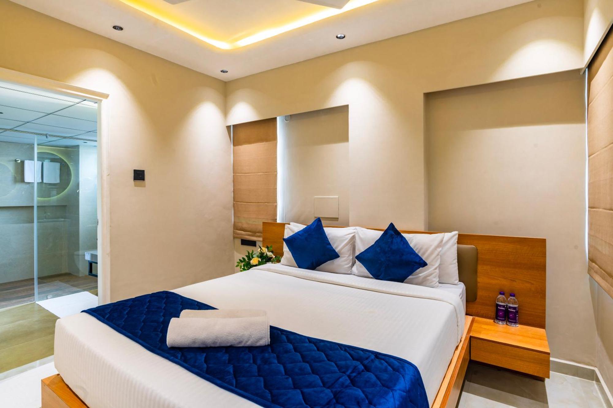 Ima House Hotel Kochi Bagian luar foto