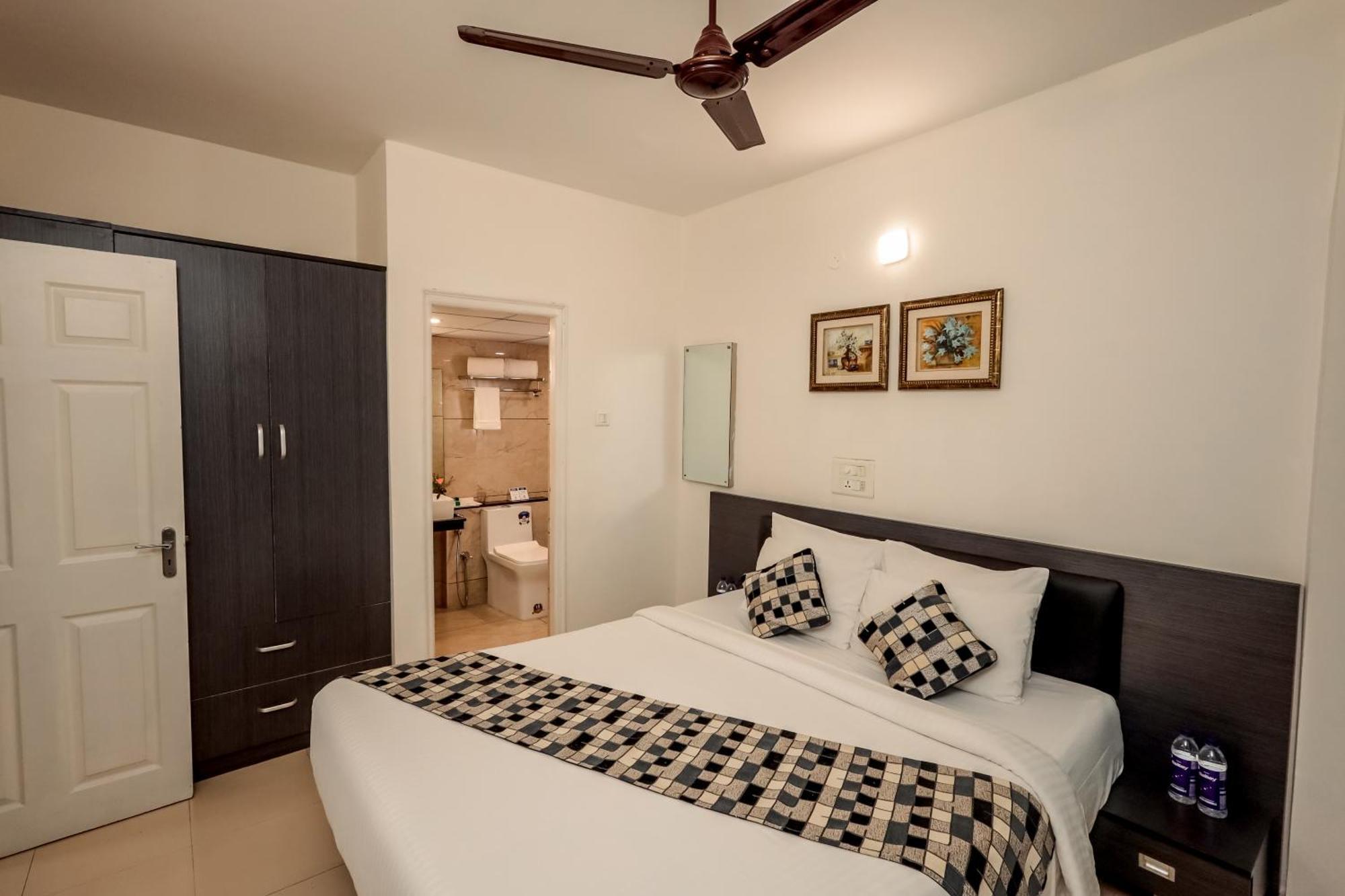 Ima House Hotel Kochi Bagian luar foto
