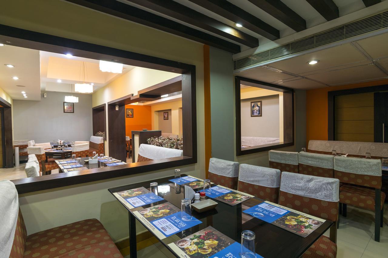 Ima House Hotel Kochi Bagian luar foto