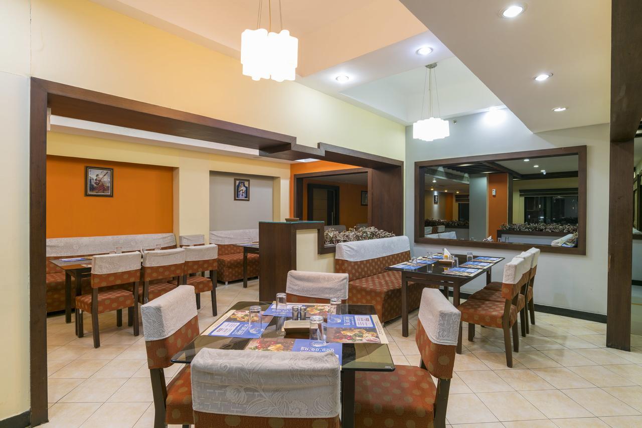 Ima House Hotel Kochi Bagian luar foto