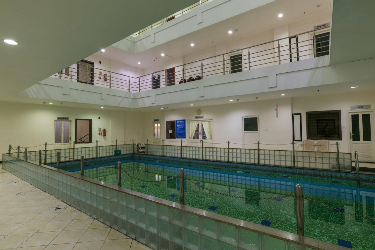 Ima House Hotel Kochi Bagian luar foto