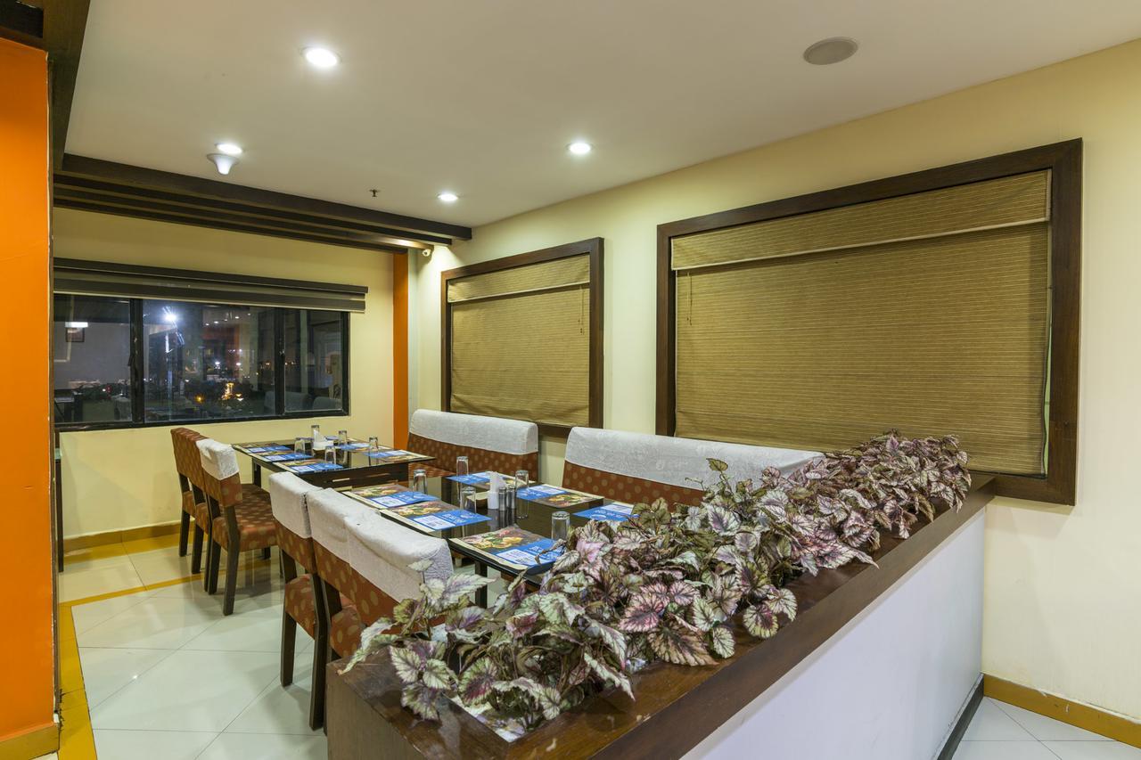 Ima House Hotel Kochi Bagian luar foto