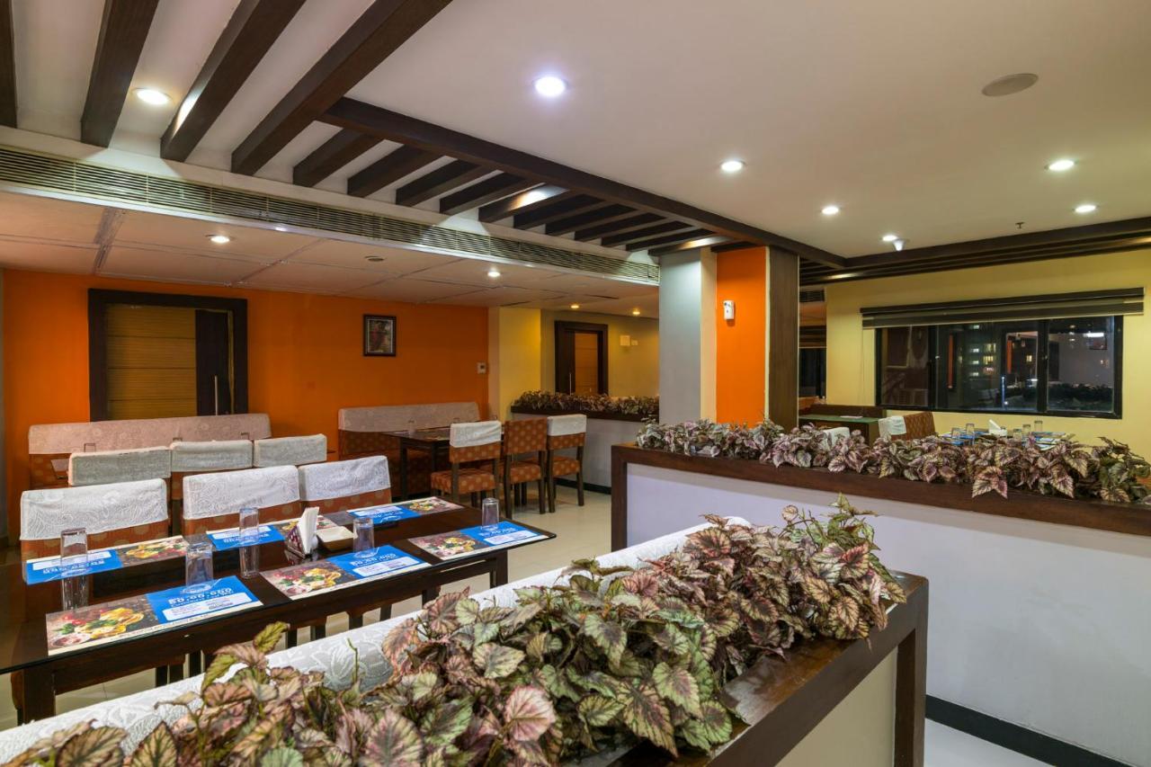 Ima House Hotel Kochi Bagian luar foto