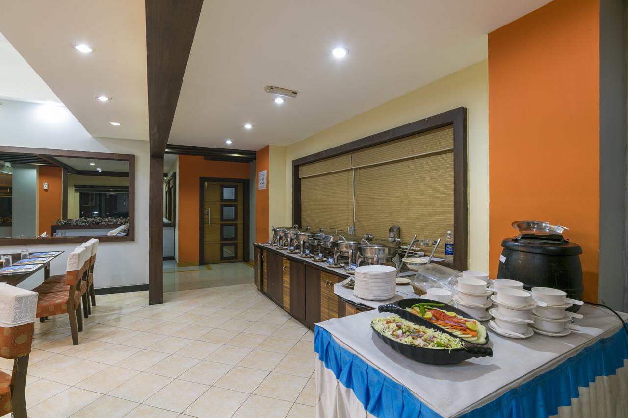 Ima House Hotel Kochi Bagian luar foto